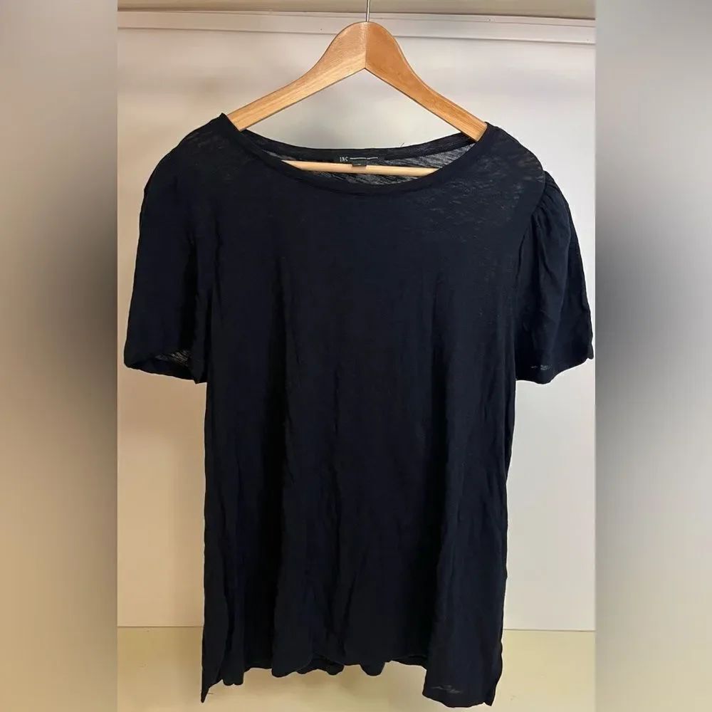 NWT INC very thin black tee with puff top sleeve detail 1x